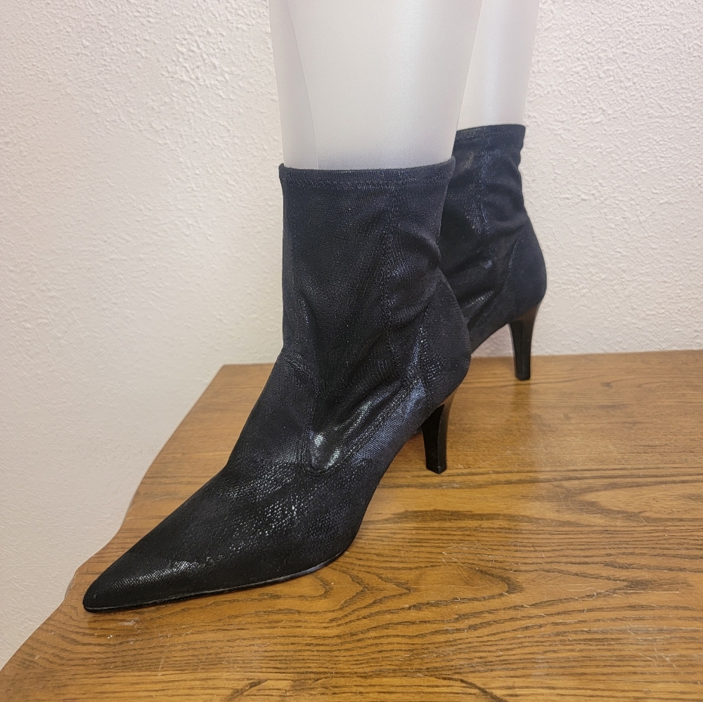 #13 Anne Klein AK Black Pointy Toe Ankle Boot with Stiletto Heel 8.5M - Picture 4 of 14